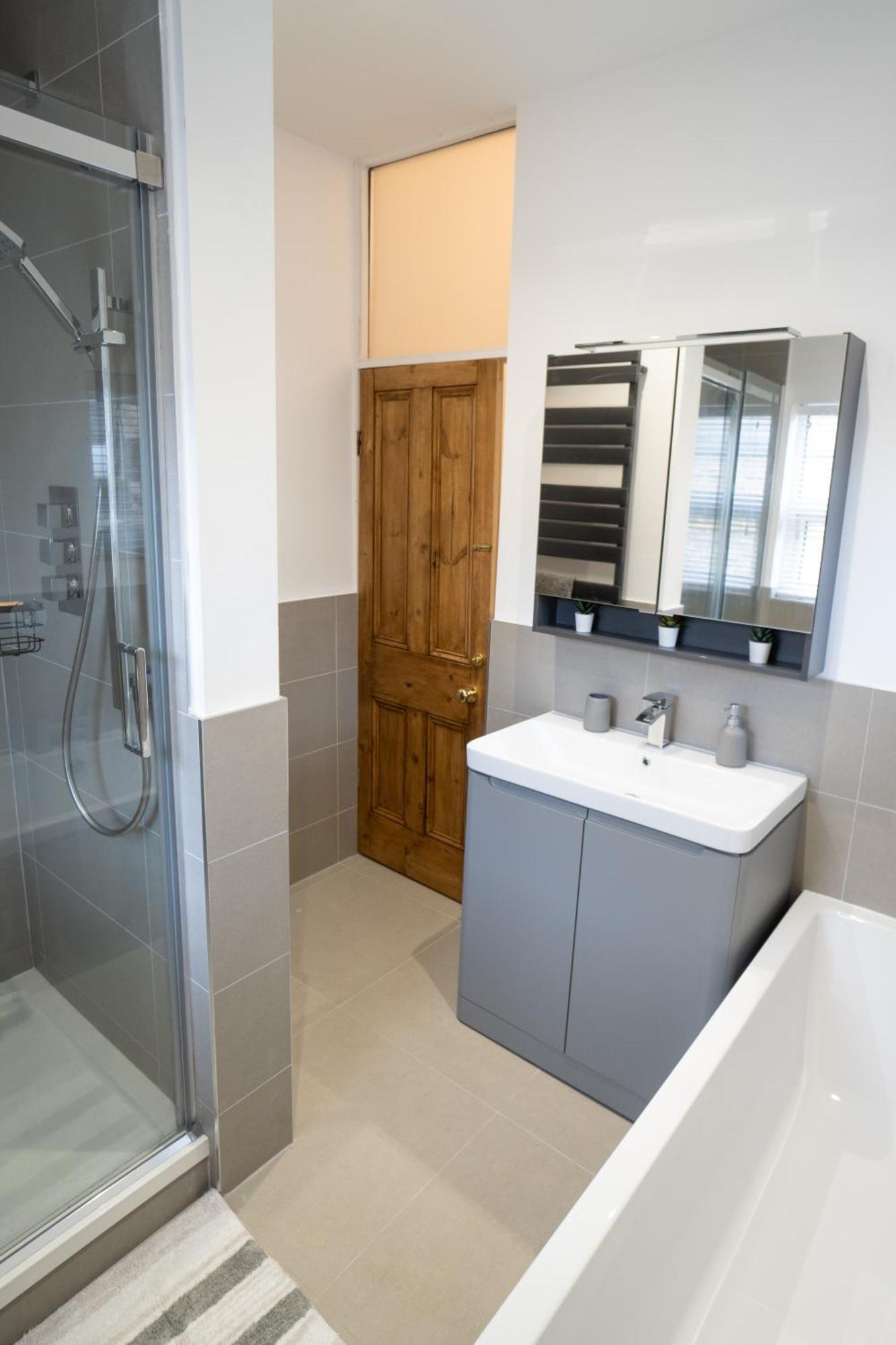 4 Bed End Terrace - Sleeps 7 Villa Ilkley Exterior photo