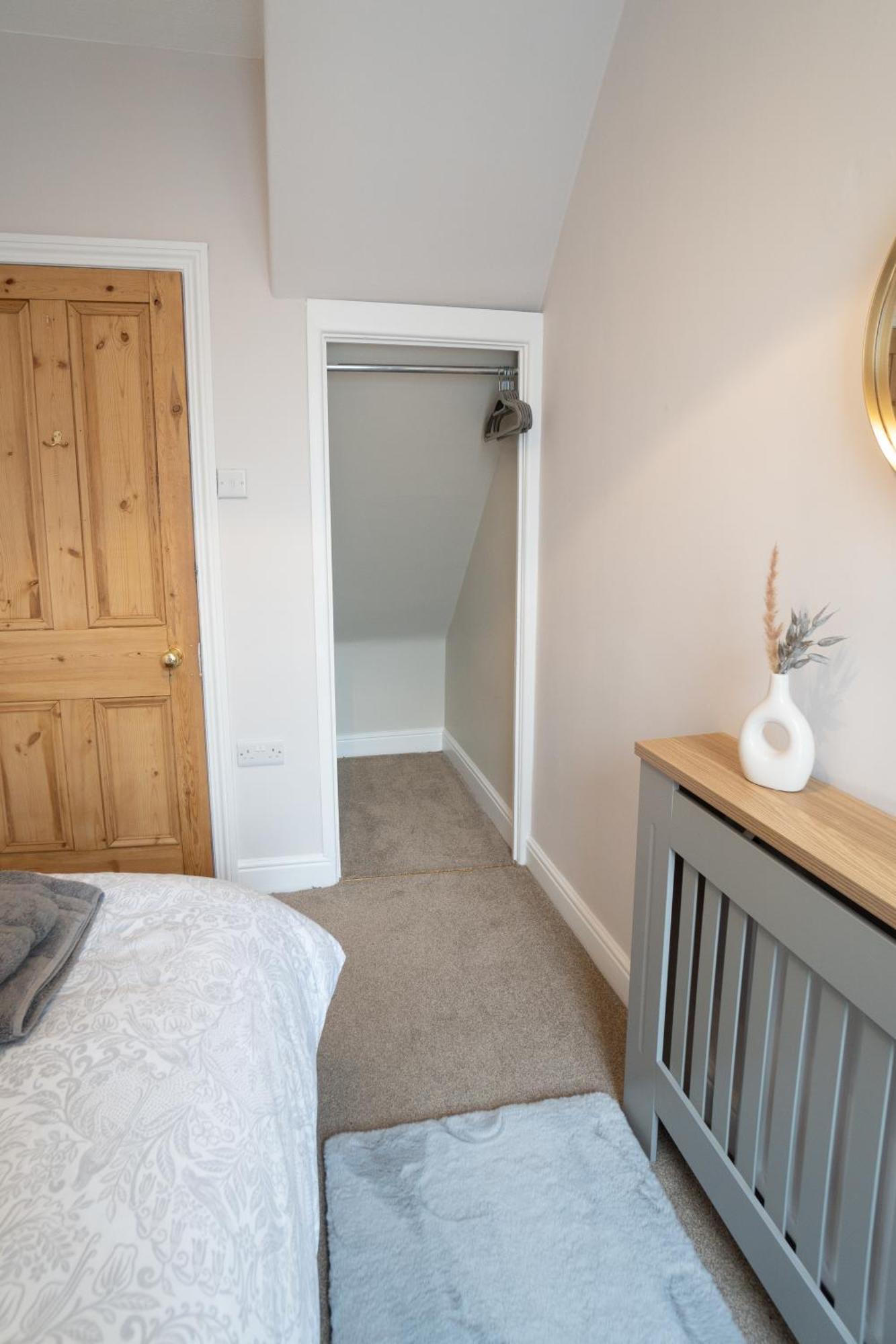4 Bed End Terrace - Sleeps 7 Villa Ilkley Exterior photo