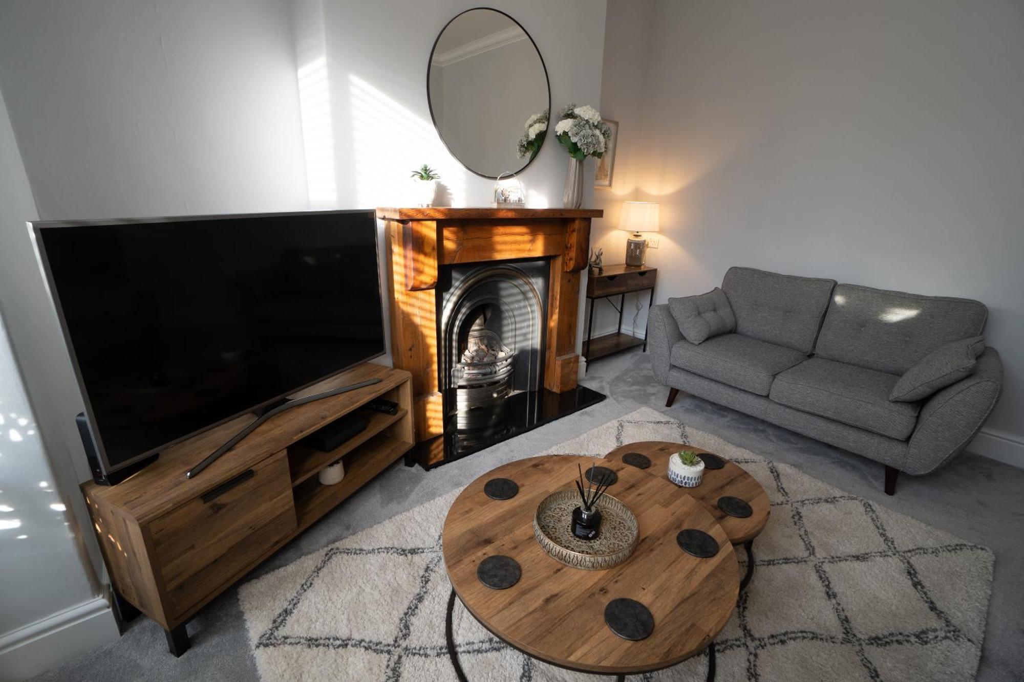 4 Bed End Terrace - Sleeps 7 Villa Ilkley Exterior photo